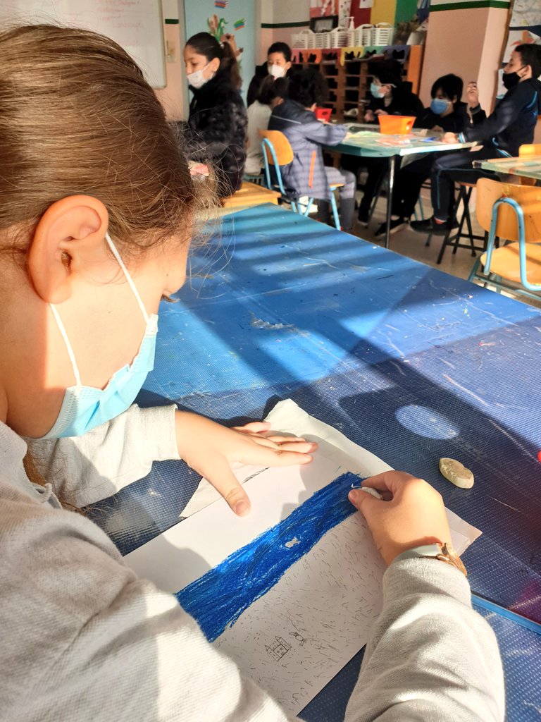 After introducing the vocabulary list for Looking at Landscapes: background, middle ground, foreground and horizon. Grade 4 learners created their own composition! The last art product in their inquiry about "Environmental Art" <a href="/Hhhsinfo/">Houssam Hariri HS</a> <a href="/dina_jradi/">Dina Jradi</a> <a href="/DaraziFarah/">Farah Darazi</a> <a href="/TawilNoor/">Noor Taweel</a>