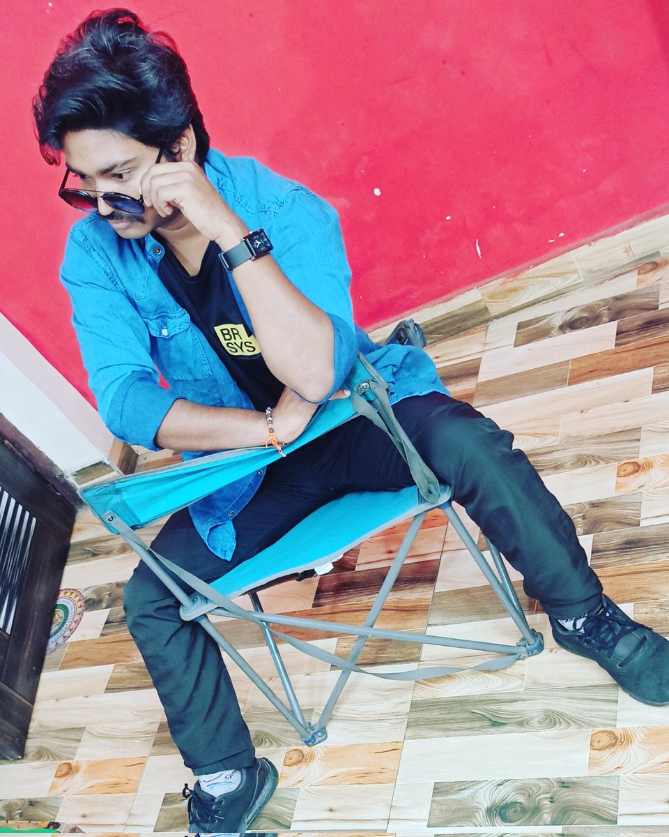 SINGERACTORDHE1's tweet photo. Aj photo upload karna ka dil ❤️❤️ kr raha ta es leya photo uplod kr deya https://t.co/srV1JXkng5