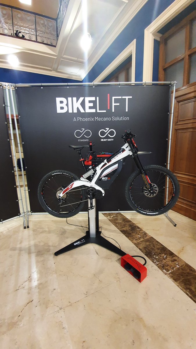 BraihBikes's tweet photo. This week, at the @camarazaragoza, we have been joining our friends from Phoenix Mecano Spain in the presentation of their new electric lift for #ebikes, a revolutionary solution to make workshops more efficient, flexible, and ergonomic space.
#Braihtec #Braih #Superebikes #mtb https://t.co/6j1ye7JPdO