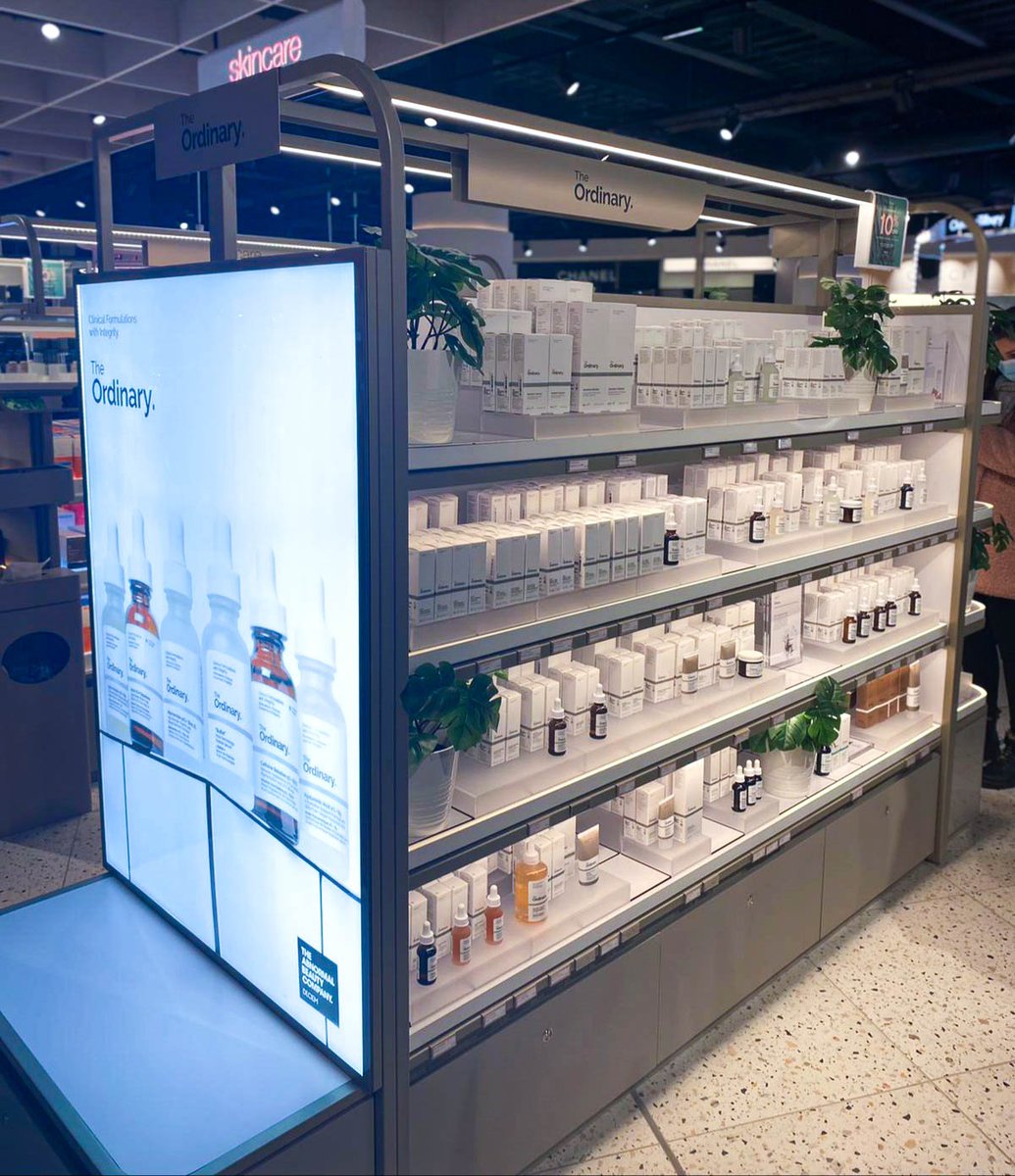 _impactretail's tweet photo. Anna on our team took a trip to Edinburgh this week for the launch of the latest @Harrods H Beauty, and stopped by our gorgeous retail displays with @deciem, @ghd, @rodialbeauty and @LolasLashesUK.🤩 

#hbeauty #hbeautyedinburgh #beauty #retail https://t.co/BJJK3AyrpR
