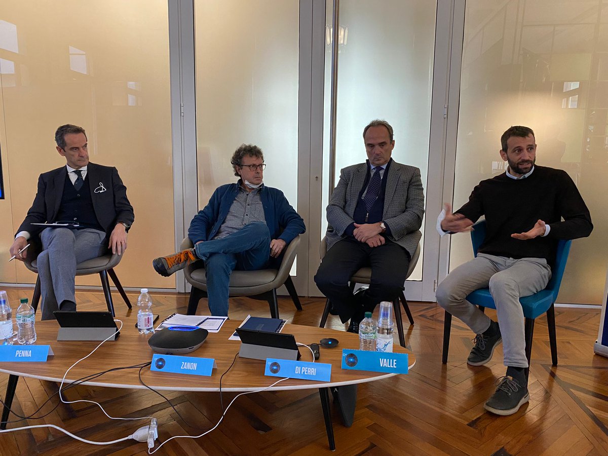 MOTORESANITA's tweet photo. Daniele Valle, Consigliore Regionale Piemonte
"Bisogna costruire un sistema sempre più forte e indipendente"
#motoresanità  #3dicembre #farmaci #appropriatezza #piemonte https://t.co/GIH7BzKc7j