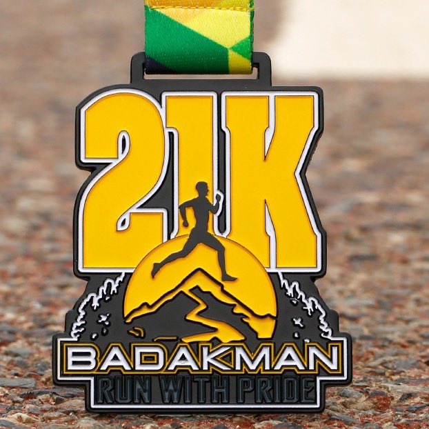 pins_maker's tweet photo. Please contact me for customized medals or pins.✨
🔥High quality, best price.🔥
#medal #medals #running #promotionalgifts #sportmedal #custommedals #metalmedal #gamesmedals #metalgifts #sportmedal #activity #santaselfie #メダル #Desmédailles #메달 
(Just picture sharing process) https://t.co/i6KHNSLuZ2