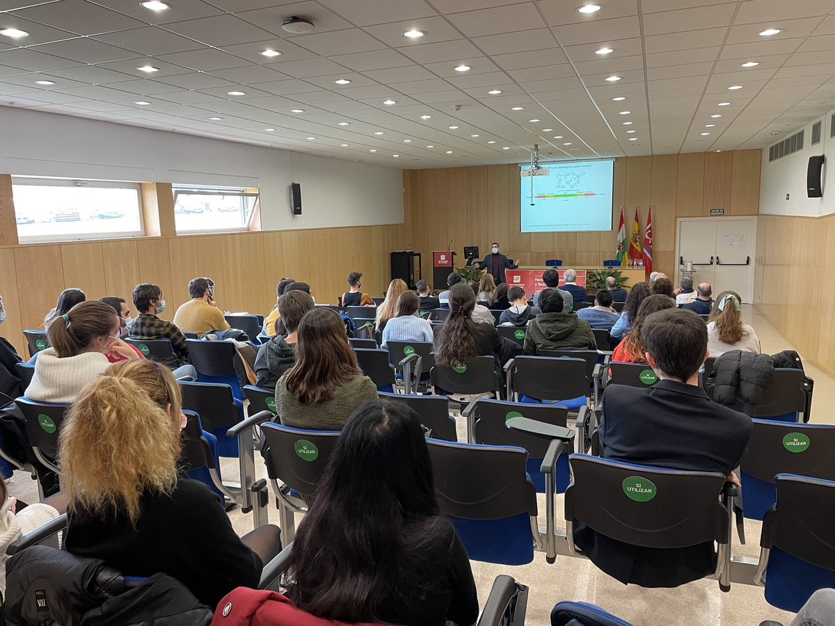 hebusto's tweet image. Segunda conferencia de la XI Jornada del CISQ con @FabioJulia7. @unirioja @RSEQUIMICA #CISQ #AquiHayMuchaQuimica