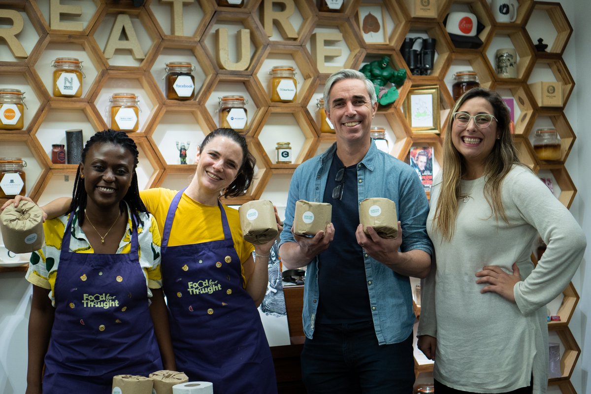 foodforthoought's tweet photo. Celebrating Friday with a throwback to our last event at @creaturelondon supporting @serioustissues. Toilet puns, creative ideas and good vibes. 😍Can’t wait to do it all over again in the new year 🎉#foodforthought #lunchwithpurpose #purposeadvertising #advertisingforgood https://t.co/fjnFU6otwp