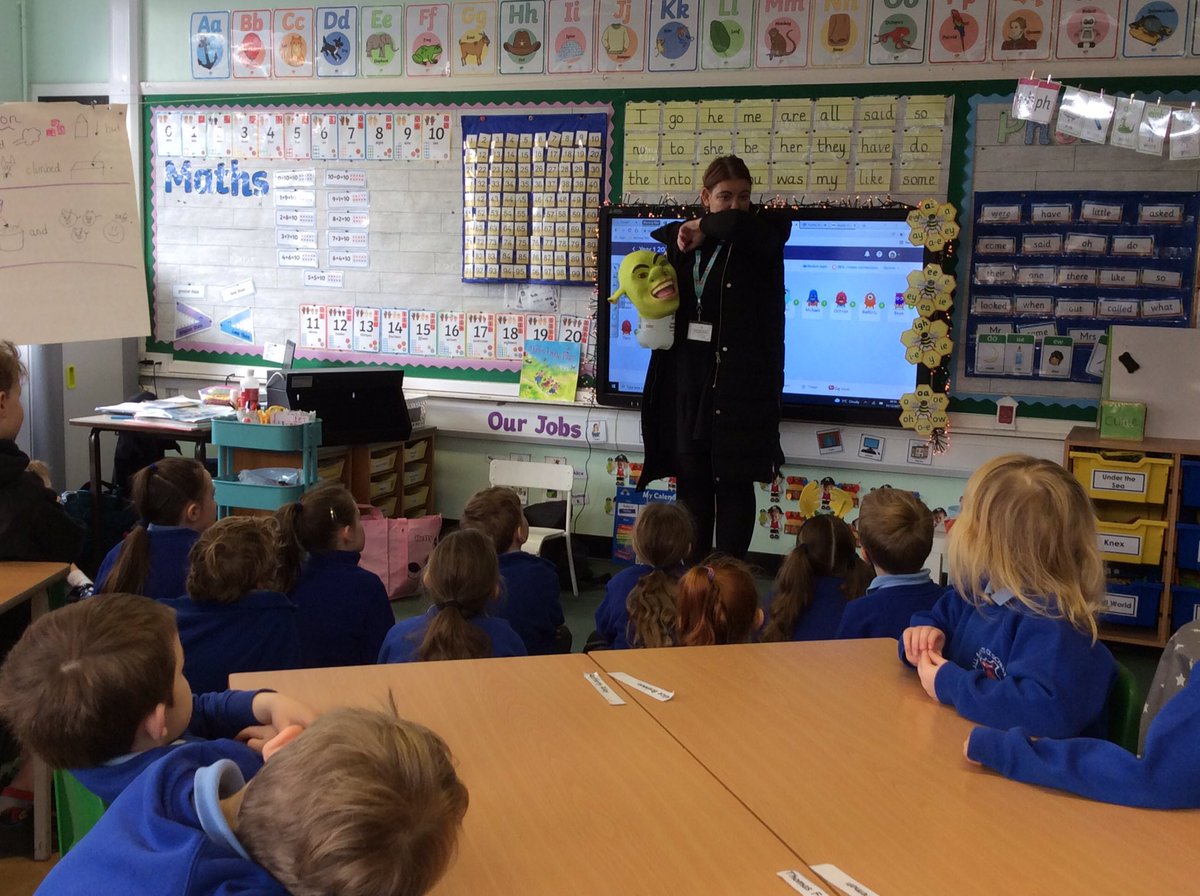 AppleySaintsCE's tweet photo. #ABASY1 and #ABASY2 enjoyed learning how to wash their hands properly and why it is important.
We were shocked to find out how far germs can travel when we sneeze!
#ABASPSHE https://t.co/1kHlYUcXmq