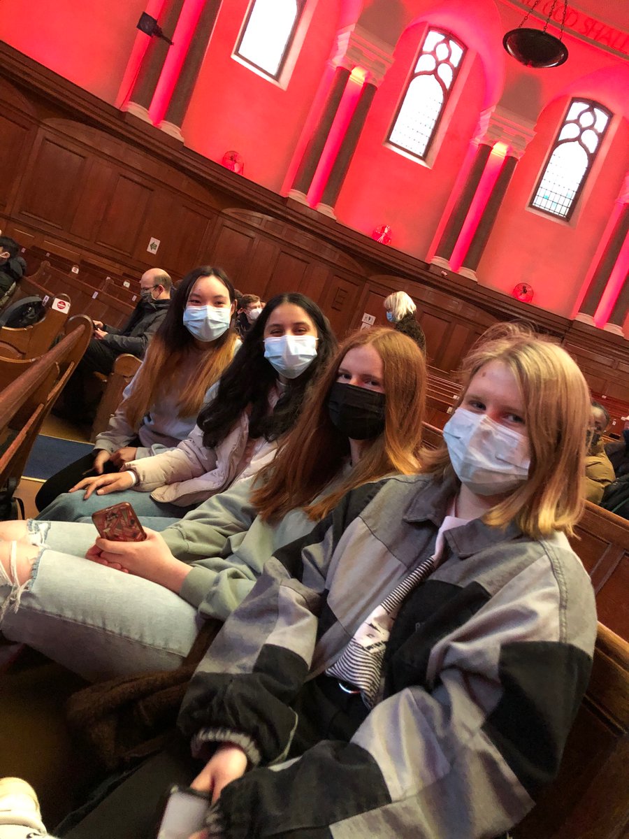 NDS_COMPUTING's tweet image. Actually out out on a school #ComputerScienceInAction trip with this fine bunch of @NotreDame_ND6 Computer Scientists #excited @paullongnet