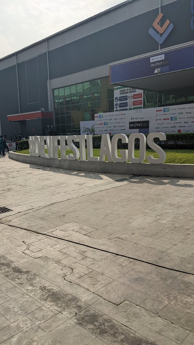 zennymorh's tweet image. We outsideeee 🔥🔥🔥 #DevFestLagos2021