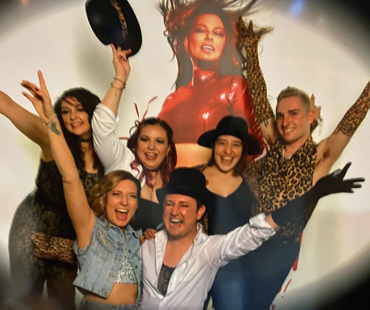 Let’s Go Girls!! <a href="/letsgoshania/">STREAM: QueenOfMe</a> <a href="/PHVegas/">Planet Hollywood</a> @ZapposTheater #shania