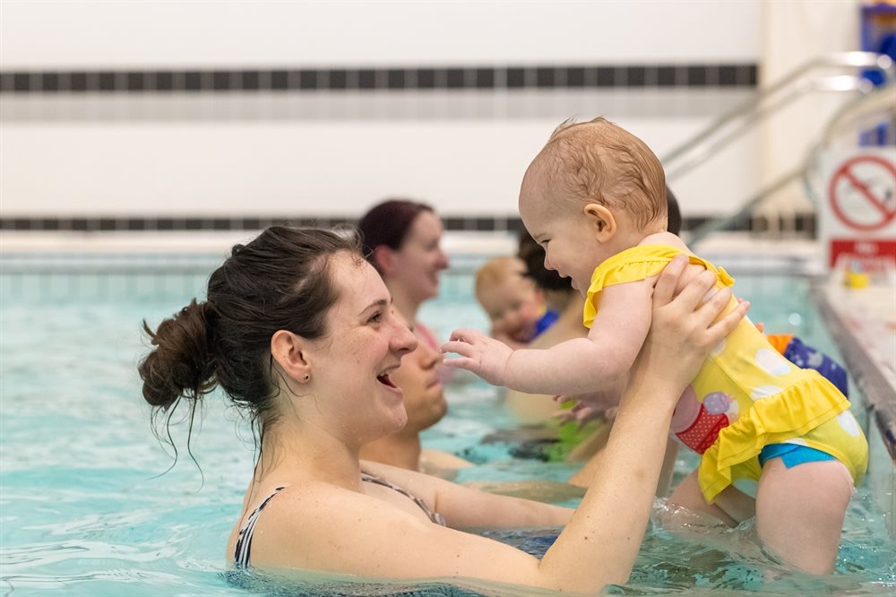 FlashLC's tweet photo. New baby swimming class Bubbles starting tomorrow 11.30-12pm. To find out more please go to https://t.co/k0nbeOBsJD 👶🩲 https://t.co/D7vZhXr0sf