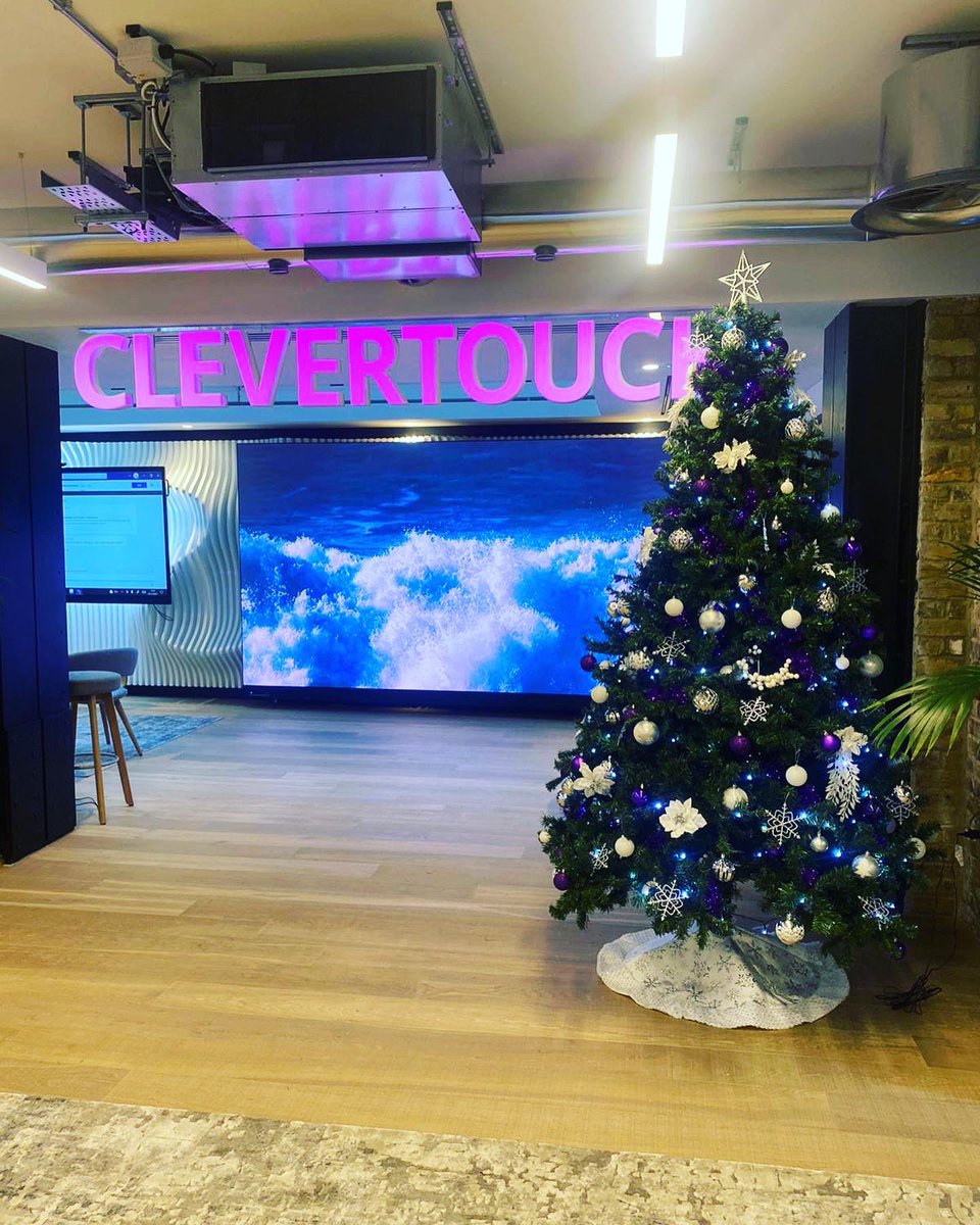 myClevertouch's tweet photo. Let the festive celebrations begin! We’re getting festive ready here in our #Clevertouch Gallery https://t.co/UYfQnTI3FD #Christmas2021 #holidayseason #Boxlight #Clevertouch #MyClevertouch https://t.co/Ms3BPf0J7N