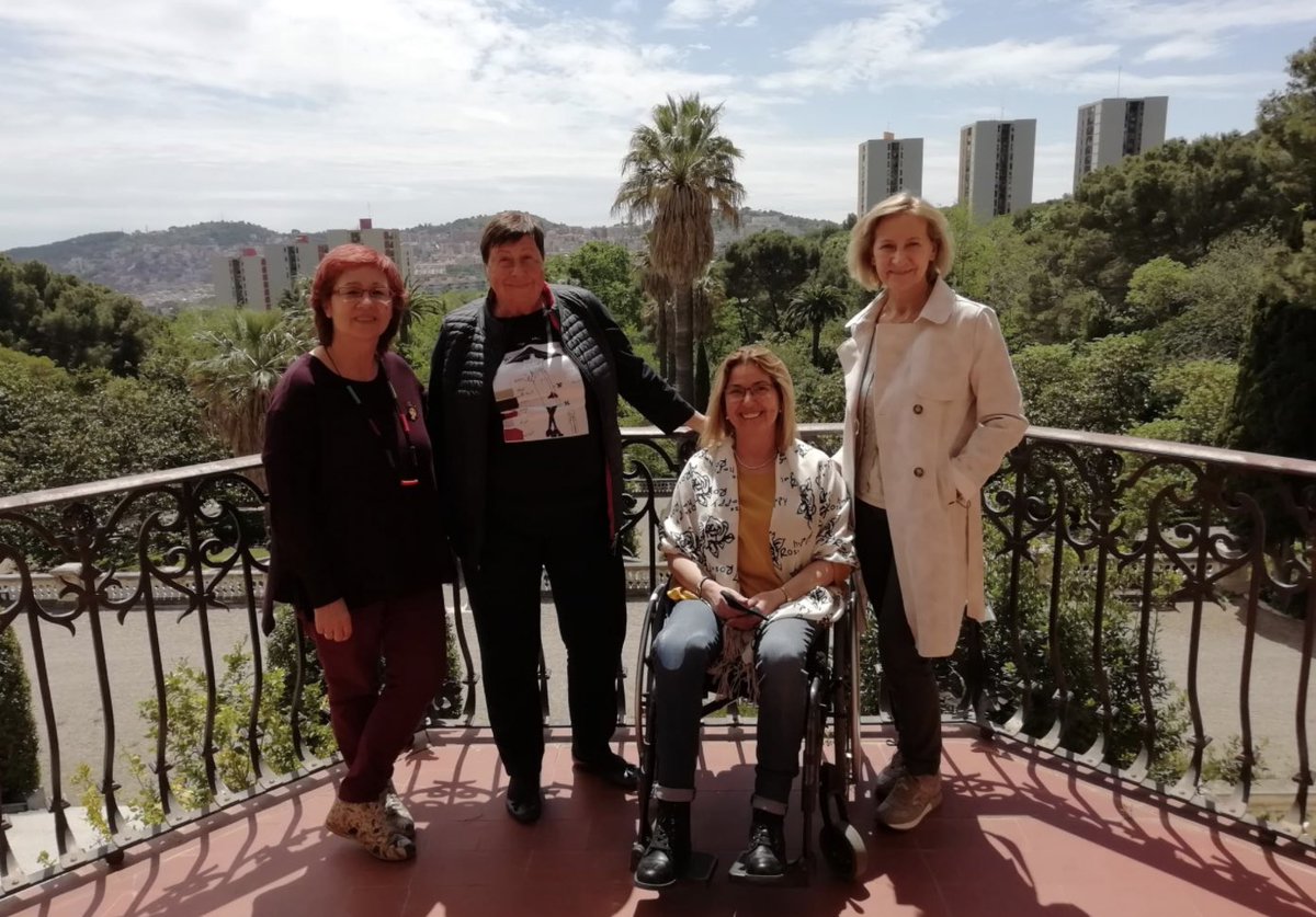 🗓Hoy, #3diciembre se celebra el día de las personas con discapacidad
📣 Una oportunidad para visibilizar y concienciar sobre la importancia de la inclusión y la no discriminación. 
👩‍🎓👨‍🎓fórmate con nosotras y súmate al cambio. 
#diainternacionaldiscapacidad #formacion #UB