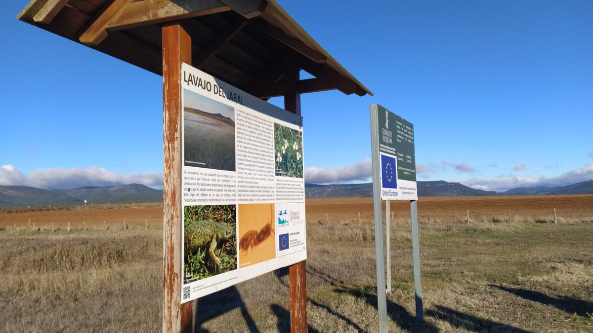 APAMCV's tweet image. Visita a los Lavajos de Sinarcas de los alumnos del Centro Formativo de Utiel.
Los agentes medioambientales participamos en charla informativa de los valores naturales que contienen y de las labores de conservación y mantenimiento de enclaves tan frágiles.

@GVAagroambient