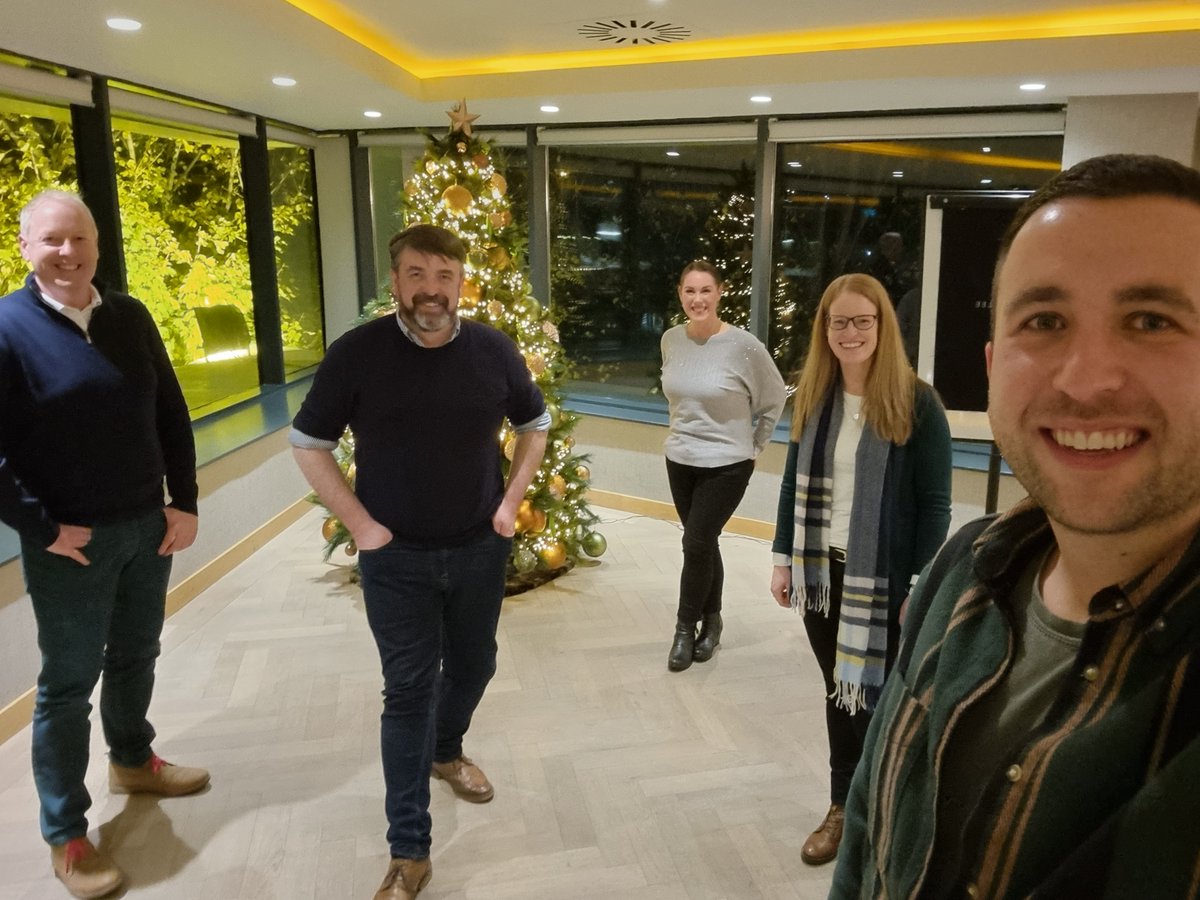 WorkWithPrideIE's tweet image. The Work with Pride committee were busy planning last night for 2022, big things coming to Cork and Ireland next year!
.
#watchthisspace #corkpride #workwithpride #corkpride2022
.
Thanks to @RiverleeHotel for hosting our first brainstorming session!