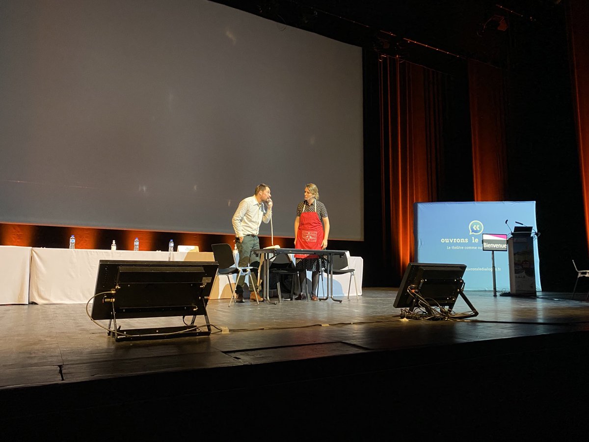 Pièce de théâtre le parcours du patient avec une maladie de Parkinson : les émotions au service de la compréhension merci à Sabine et ⁦<a href="/BayenMarc/">Bayen Marc</a>⁩ #CNGE2021