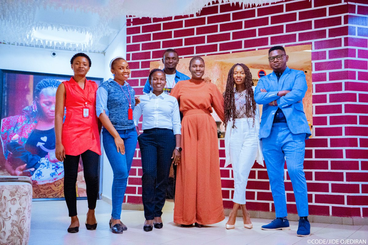 UcheCODE's tweet image. Behind these beautiful faces you see here are sleepless nights, endless brain storming thought processes (sometimes you go blank) and spontaneous thinking. Endless meetings and outreaches and sometimes forgetting to eat.
~~~All for the #MarginalisedCommunities 
Some #HumansOfCODE