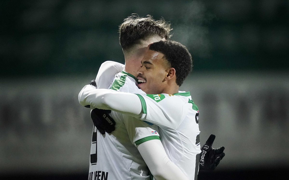 TheMysteryClub_'s tweet photo. 𝙒𝙄𝙉𝘼𝘾𝙏𝙄𝙀! 🏆

Vanavond neemt #FCGroningen het op tegen #PECZwolle. Weten Jørgen Strand Larsen &amp; Cyril Ngonge beide te scoren, dan geven wij een Mysterybox weg! 👕📦

Kans maken?
🔄 Retweet deze tweet
✅ Volg ons!

Direct bestellen?
https://t.co/VB1Pa3Yxgc

#gropec #grozwo https://t.co/NtKcnklsqy