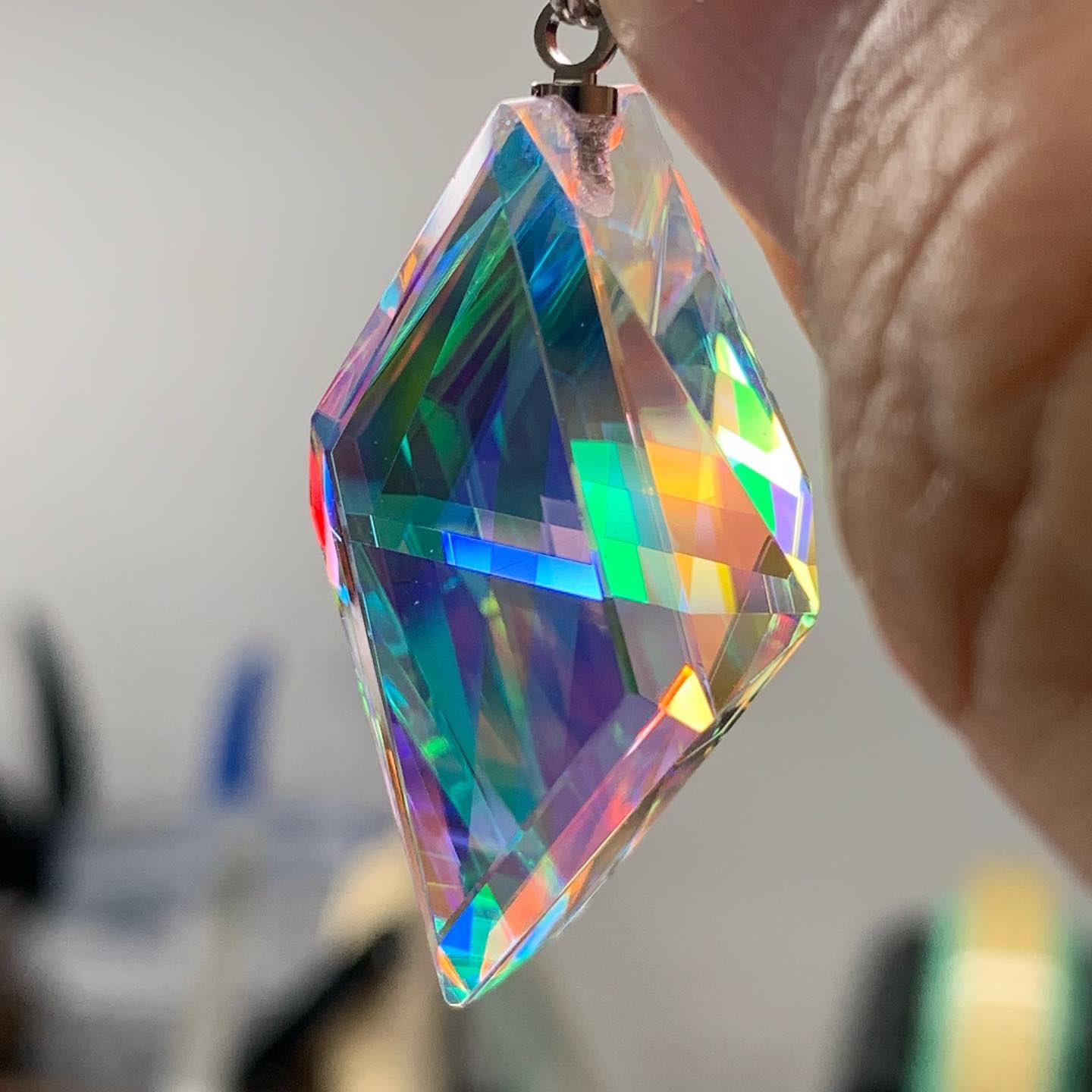 虹の結晶 モナジー工房 ダイクロガラス ペンダントトップ サン