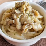 今の季節にも良さそう!舞茸&クリームソースとの組み合わせがとっても美味しそうな「うどん」レシピ!