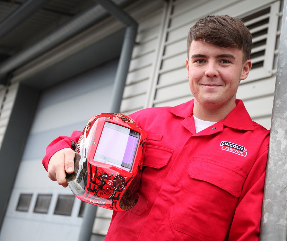 airproductsuki's tweet photo. Well done to Joel Blair, also from @PembsCollege who was awarded silver in the recent #skillweld #welding competition. 🥈 
@codeaweld @LincolnElectric @worldskillsuk https://t.co/KZP0KSzlYU