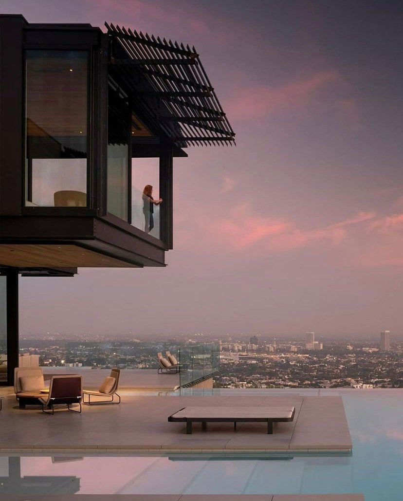 Good morning LA! Imagine waking up to this stunning view. 

Get in touch to learn more about your smart home options. 

#smarttech #technology #smarttechnology #technologytrends #smarthome