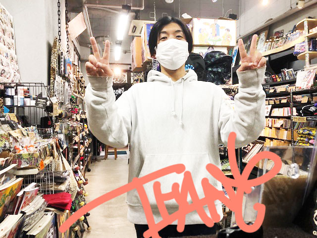 gainground025's tweet image. POETASTER このあとGOLDEN PIGS BLACKにてライブです！！今からの方も是非お急ぎを～～！！！デッキにサインも有難うございました！！

本日 GOLDEN PIGS BLACK
風のリズム-音楽と日常編-
#nolala / #POETASTER / #ミニマムジーク
youtube.com/watch?v=6NlGmW…