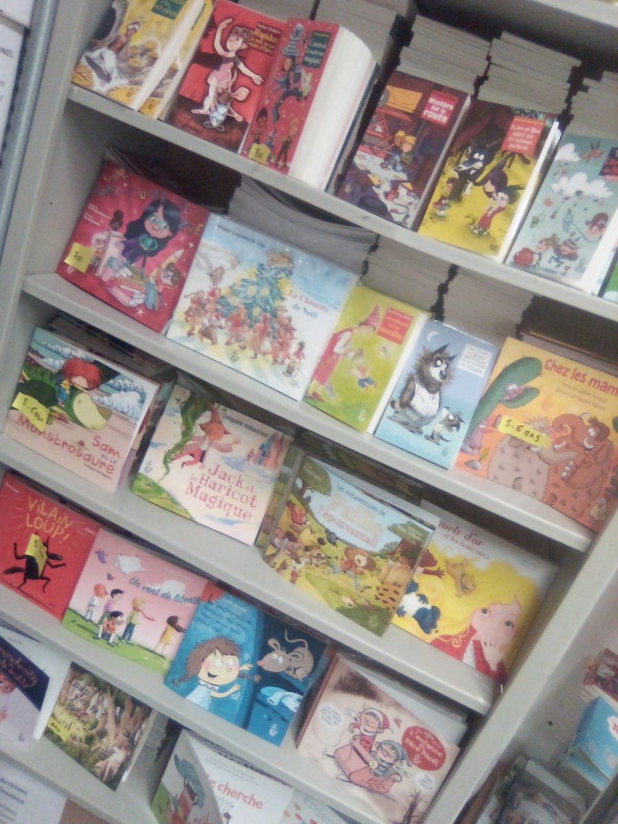 86Occe's tweet photo. Vente de calendriers 2022 et livres « Lire c’est partir » (livres &amp;CD à 1€) mercredi 8 Décembre de 14h à 16h dans les locaux de l'OCCE 86 

Retrouvez toutes les listes de livres mises à jour (classée par âge, nouveautés, ..) sur notre site
https://t.co/6FqPRXEn65 https://t.co/cS3J2kxutp