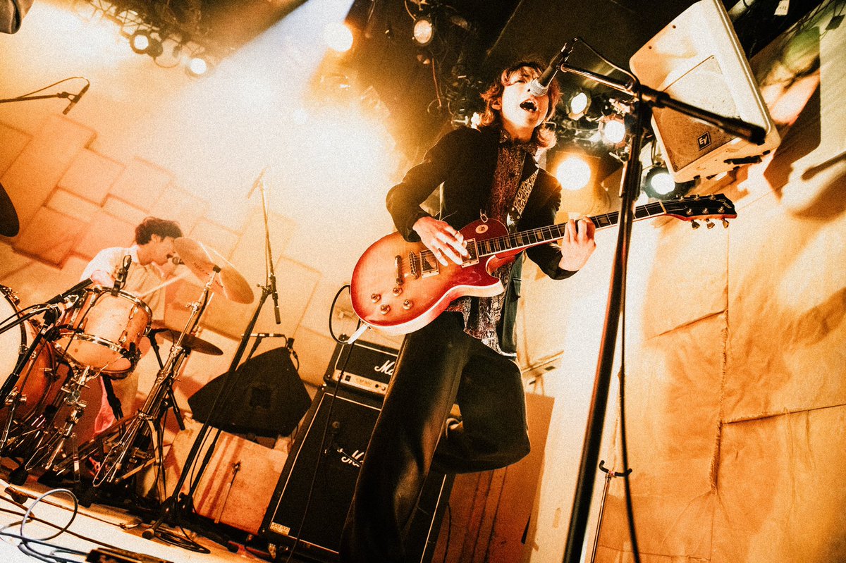 Blue_kara27's tweet photo. 【 LIVE Photo 📷💐 】

ブルーから。vol.10 - 4周年イベント -
in 下北沢MOSAiC

ハイエナカー

Photo by @inagakiruriko https://t.co/o1EwSGHy5x