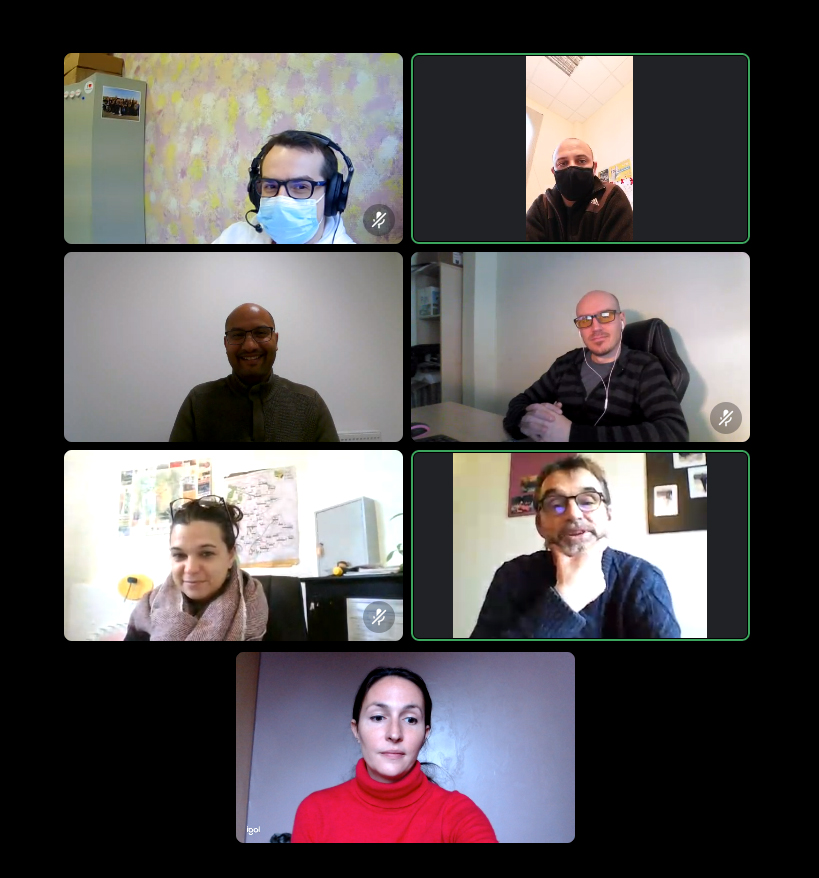 Vanessa_Lalo's tweet photo. Ce matin c'était analyse des pratiques professionnelles des "Promeneurs du Net" de l'Eure-et-Loir.
#AdP #GAP #PromeneursduNet #PdN #PdN28 #eureetloir https://t.co/QvRZC8IlZy