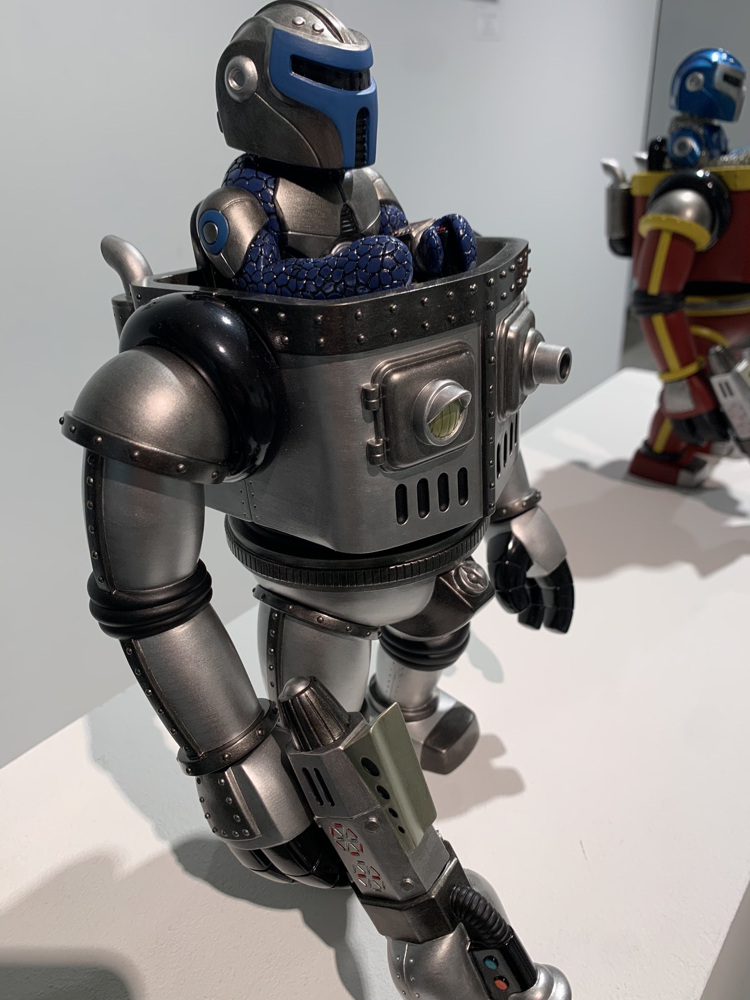 怪獣・ヒーローのレトロなソフトビニール人形（東映作品