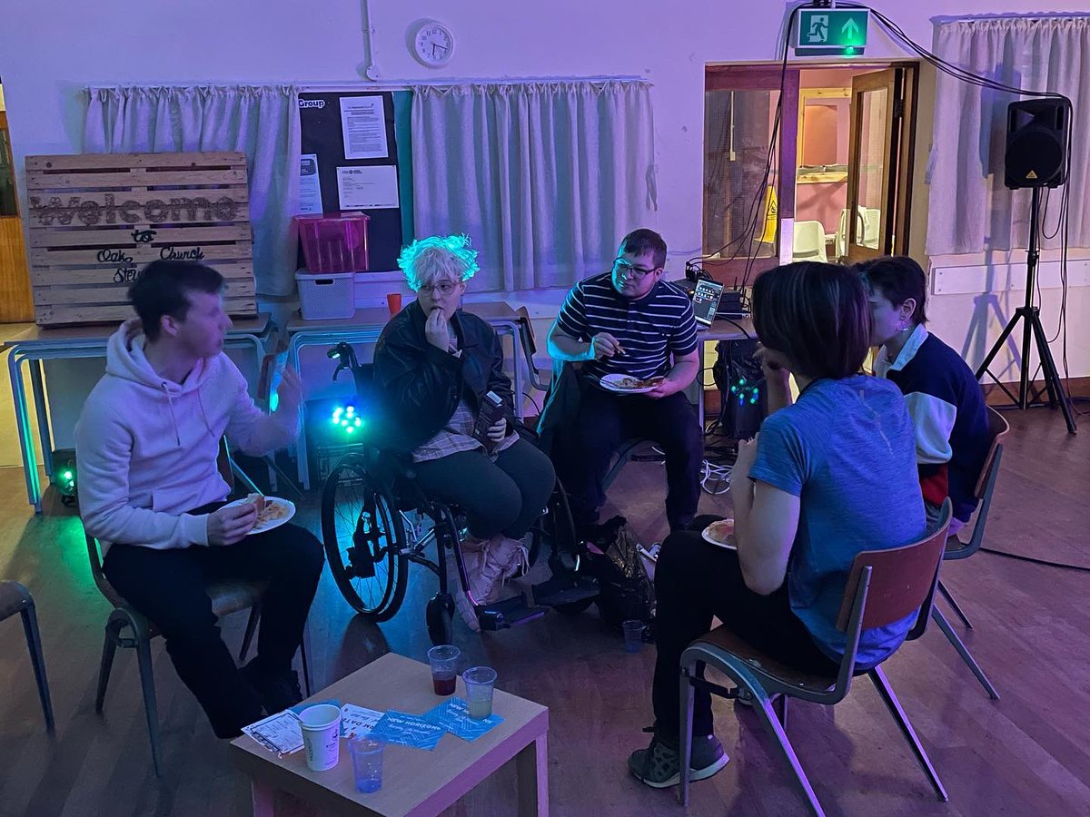 Join us this Sunday for our 5:30pm Gathering service!
We come together to have a bring &amp; share meal!
This weeks theme is ‘Christmas favourites’ - bring your favourite Christmas classics to share! 
Oak will supply drinks &amp; pudding! ✌🏻
Don’t panic if you cannot bring anything!