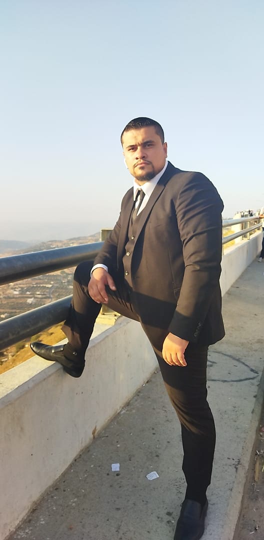 Kaptnali123's tweet photo. الحياة الدنيا مهما طالت فهي قصيرة ومهما أعطت فهو قليل.
والنهايه حفرة ضيقة، وظلمة دامسة، وغربة موحشة، وسؤال، وعقاب، وعذاب، وإمّا جنة أو نار.

اللهم أنا نسألك حسن الخاتمة 🤲
جمعه مباركه على الجميع بالخير واليمن والبركات✋💓😊 https://t.co/cgiRC0DyGJ