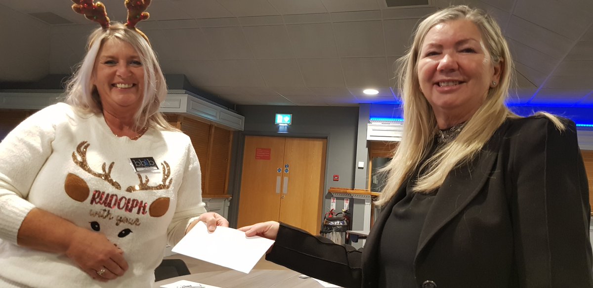 BusinessGiftUK.com tweet media