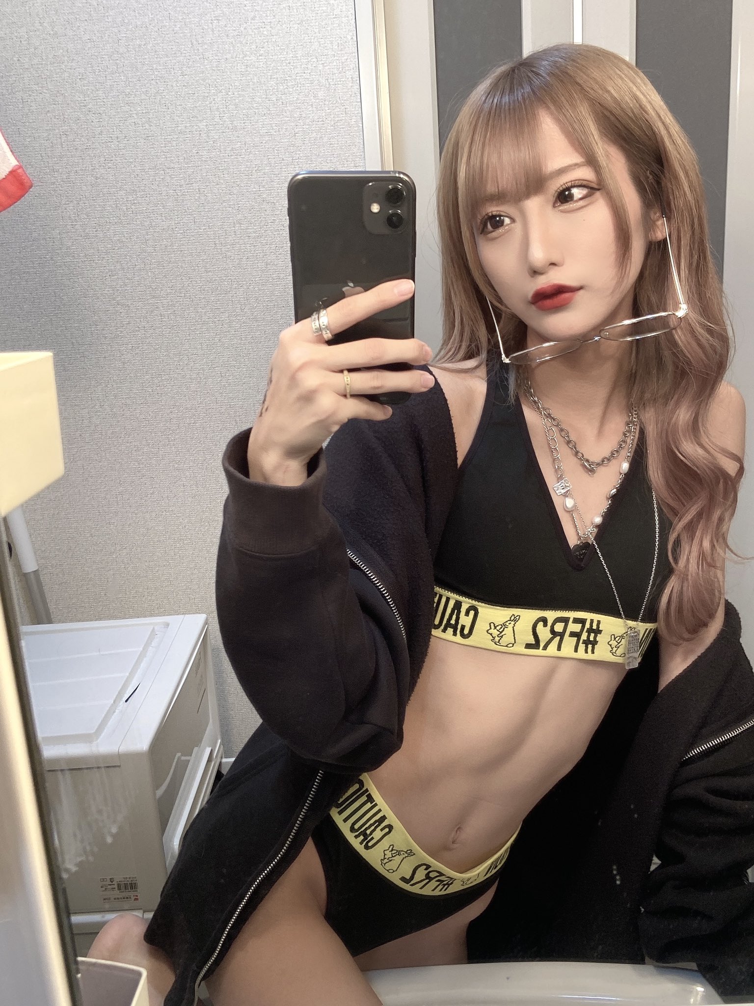貧乳 下着 素人  / X