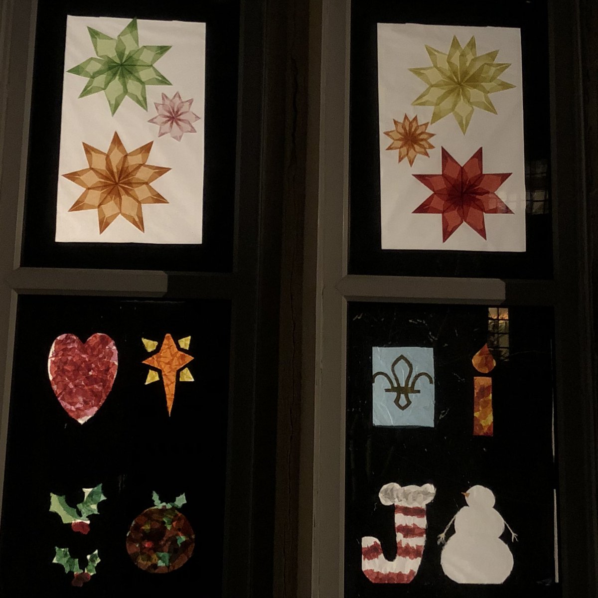 Uppermill_Advent tweet media