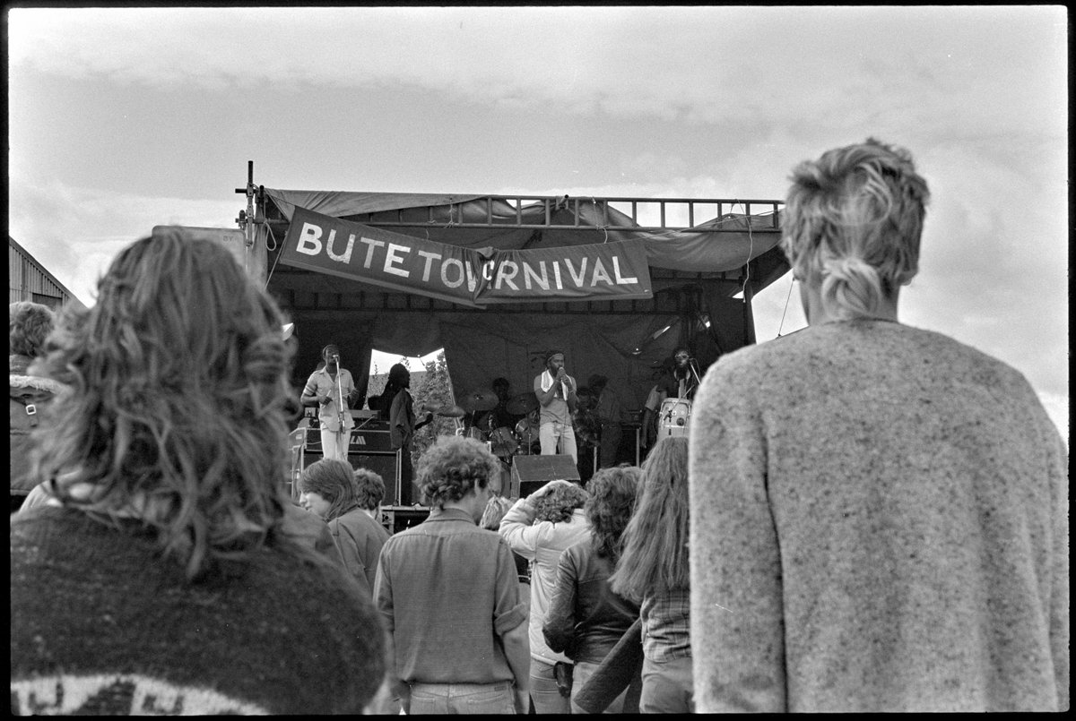 CuratorMark's tweet photo. Some great photographs of #Butetown Carnival 1982 from collection @StFagans_Museum just recently digitised and now available to view on @AmgueddfaCymru Collections Online. All taken as part of the museum's Below the Bridge project. 
Search collection here-
https://t.co/4ojVNtd2od https://t.co/5HGq7UzxV9