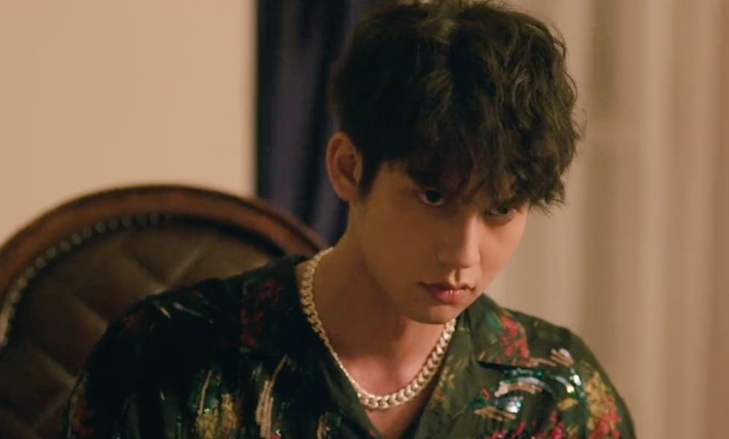 ReTheshit's tweet photo. ไบร์ทหล่อมากเต้าหมิงซื่อเมืองไทย คือไว้ใจได้เลยไม่ผิดหวัง โปรดักชั่นดีเยี่ยม น่าชวนดูมากๆ ผมหยกของไบร์ทไม่ขัดตาดูดีทีเดียวต้องดูให้ได้ 

#F4Thailand https://t.co/D8RPHHUqZS