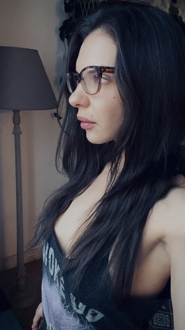 Do you like girls with glasses?;) https://t.co/8omq6ej09d<a href="/tag/fitness"class="tags"><span>#fitness</span></a><a href="/tag/abs"class="tags"><span>#abs</span></a><a href="/tag/fitgirl"class="tags"><span>#fitgirl</span></a><a href="/tag/barcelona"class="tags"><span>#barcelona</span></a><a href="/tag/topless"class="tags"><span>#topless</span></a><a href="/tag/bodygoals"class="tags"><span>#bodygoals</span></a>