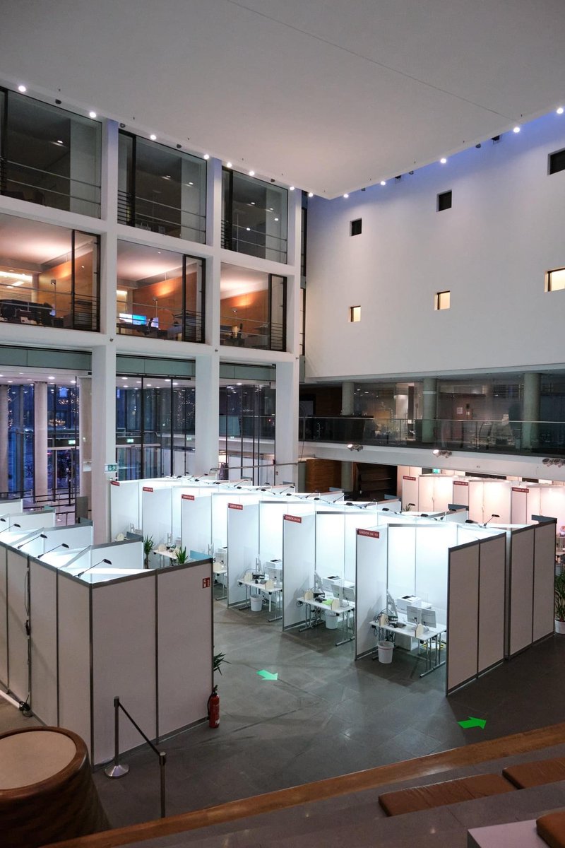 ImpfzentrumB's tweet photo. Impfzentrum Bremen-Mitte eröffnet
 
Zwei Wochen von Konzeptpräsentation bis zur Eröffnung! Ab heute sind 5.000 Impfungen täglich mehr in Bremen möglich. (Terminvereinbarung unter: https://t.co/jEfM4MNn1o)
Eine großartige Gemeinschaftsleistung! 
Vielen Dank an alle!

@sgfv_bremen https://t.co/F1aKCOdv70