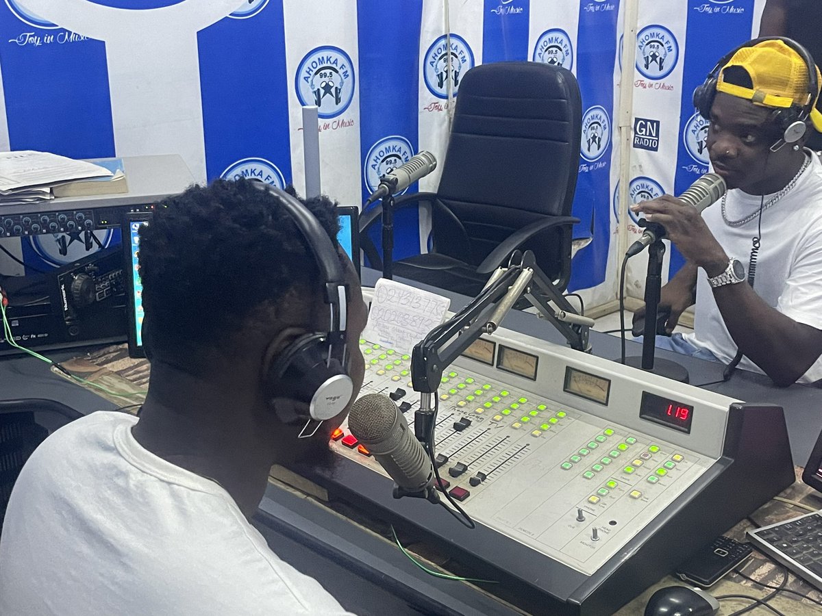 AaceHypez's tweet photo. @amgarmani live on @Ahomka995FM with @DJSAKIGH
Tune in #AaceHypez https://t.co/GYKVDhMANt
