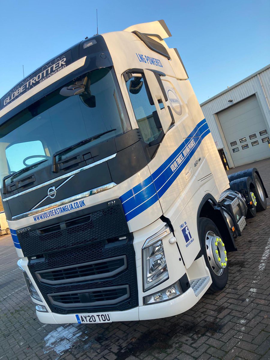 Look what we have on trial!! We have this lovely LNG Gas powered <a href="/VolvoTrucksUK/">Volvo Trucks UK</a> FH460 demonstrator for a week from Volvo Truck and Bus Centre South &amp; East to look at ways we can reduce our carbon footprint 🌎

#deliveringyourreputation
#volvotrucks