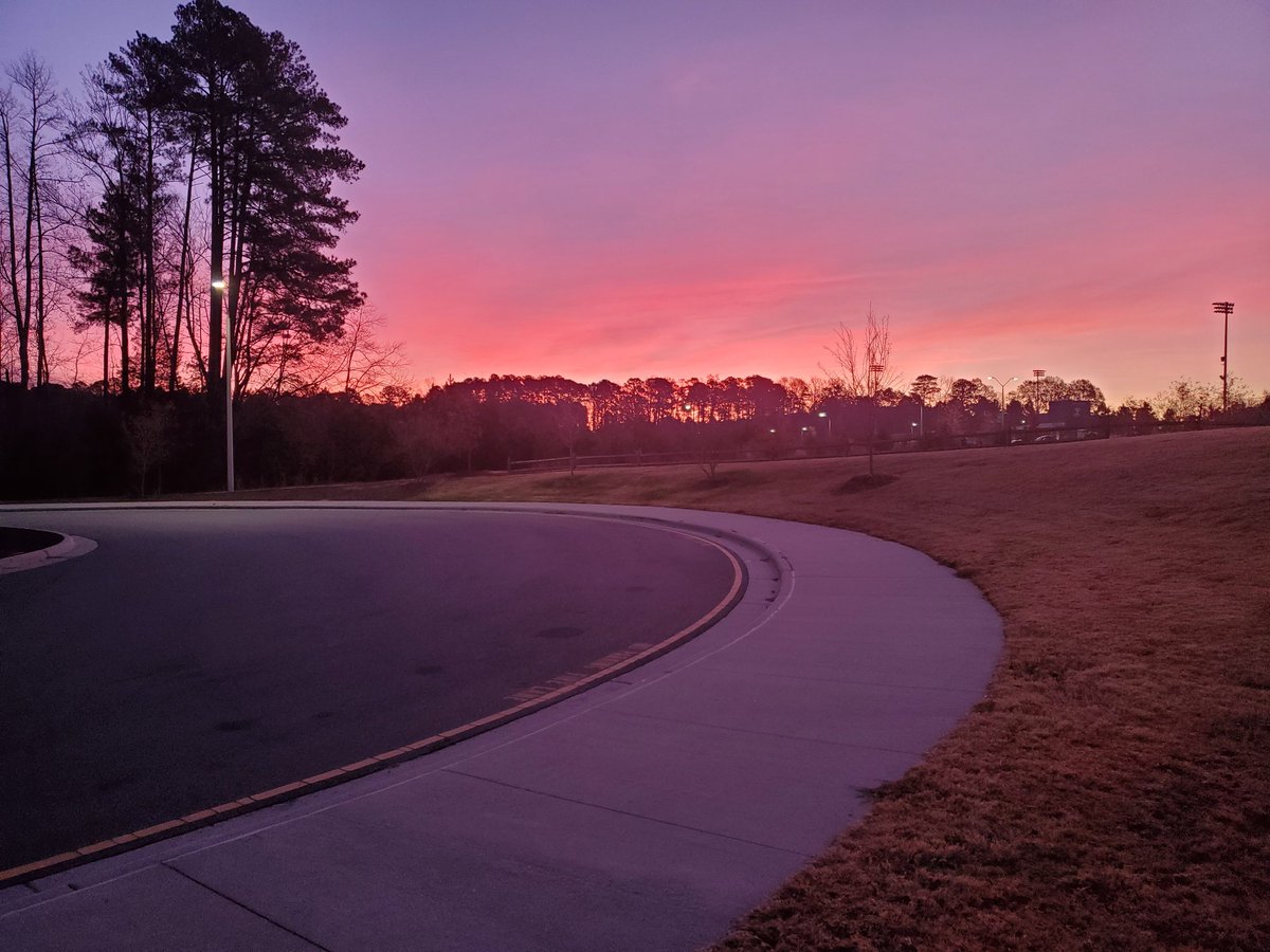 Mr_Viens's tweet photo. Beautiful morning at the #Swamp @GreenLevelHigh Happy Friday y'all! https://t.co/GmCjd0Z4Gz
