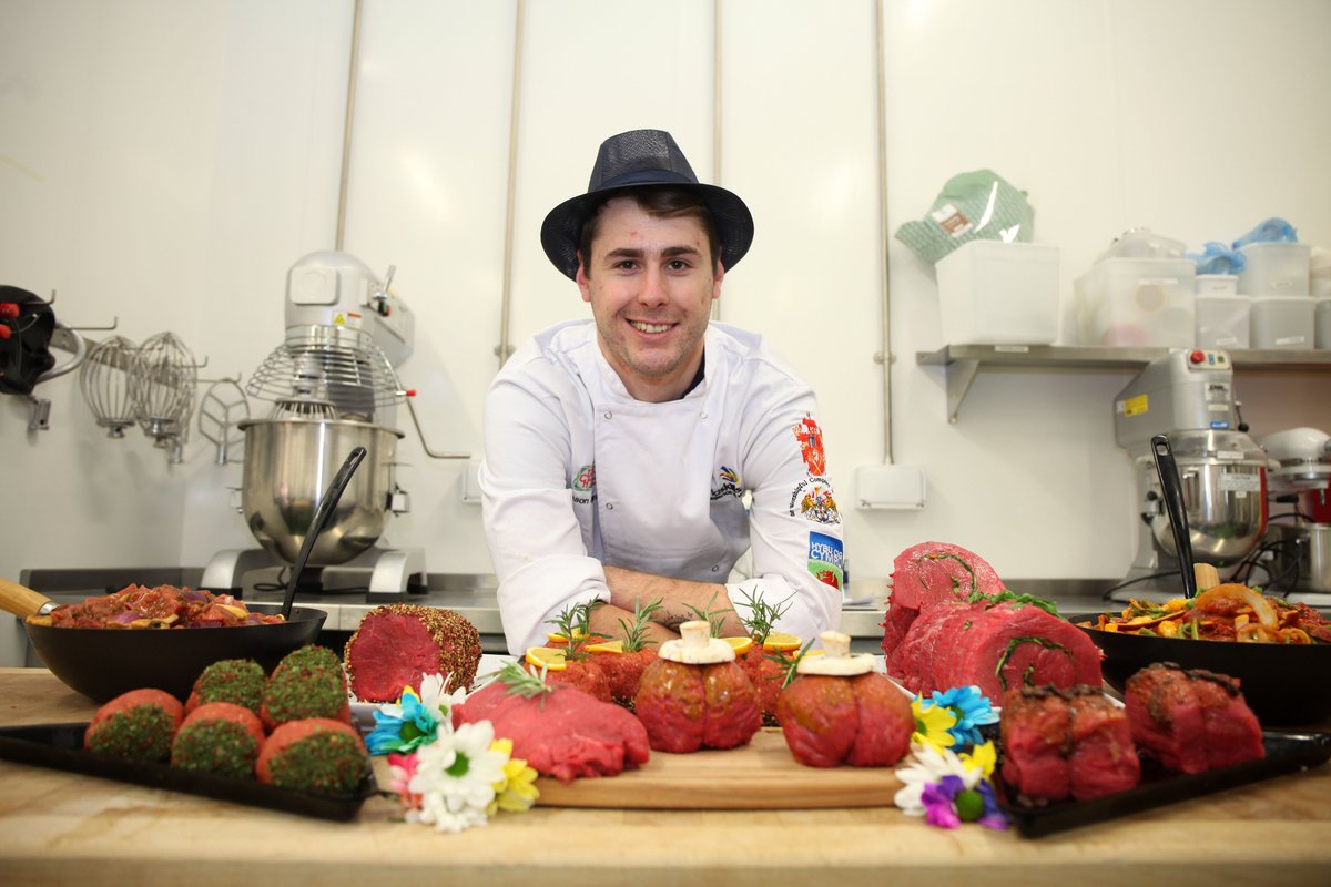 Reaseheath's tweet photo. Brilliant result @worldskillsuk butchery finals - apprentice Jason Edwards @Littlersbutcher has won gold! He’s representing @ButcheryTeamGB at the World Butchers’ Challenge in California. Hopefully gold again!  @ReaseheathBH  @CTCwbl    

Read more at https://t.co/Tqn8xL5WDn https://t.co/moZ3LzP4Ia