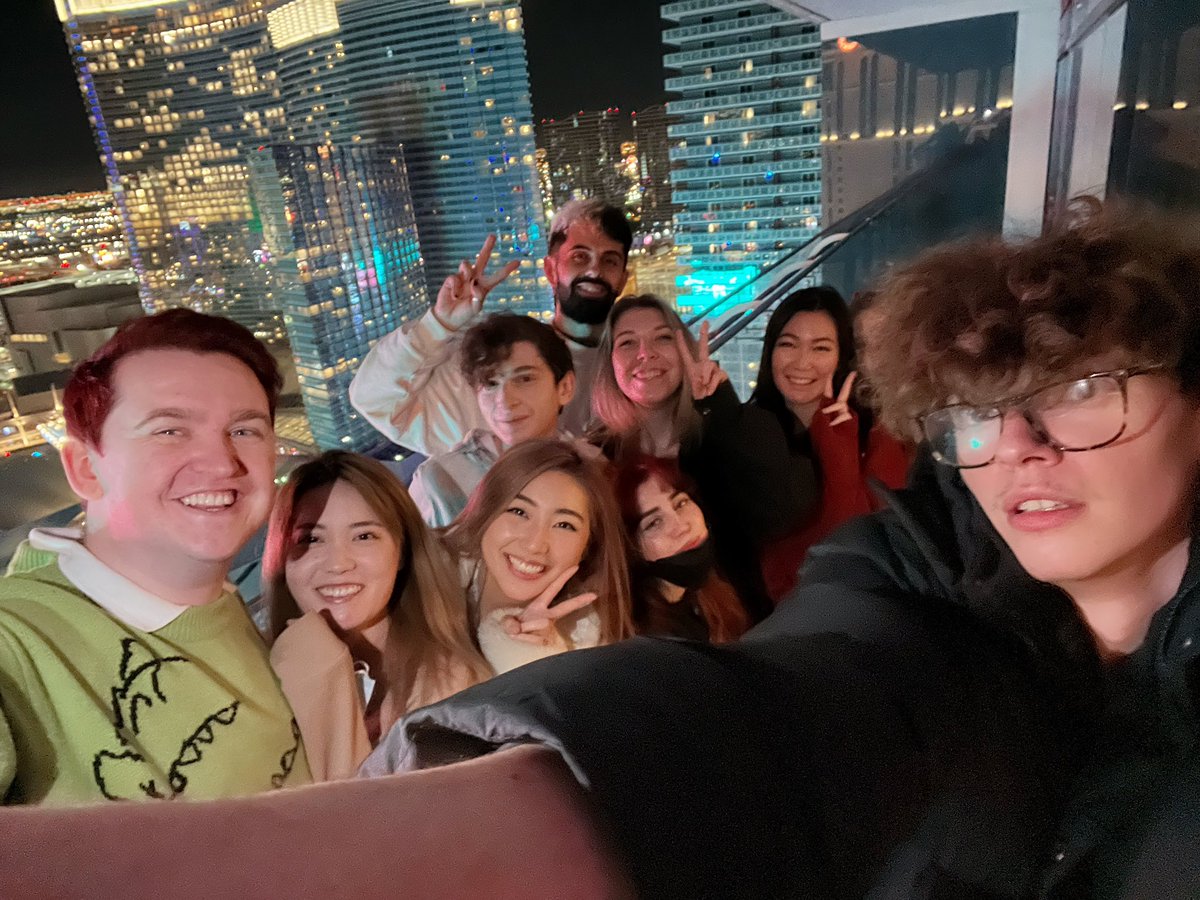 angelskimi's tweet image. friendsgiving hosted by @itshafu ❤️