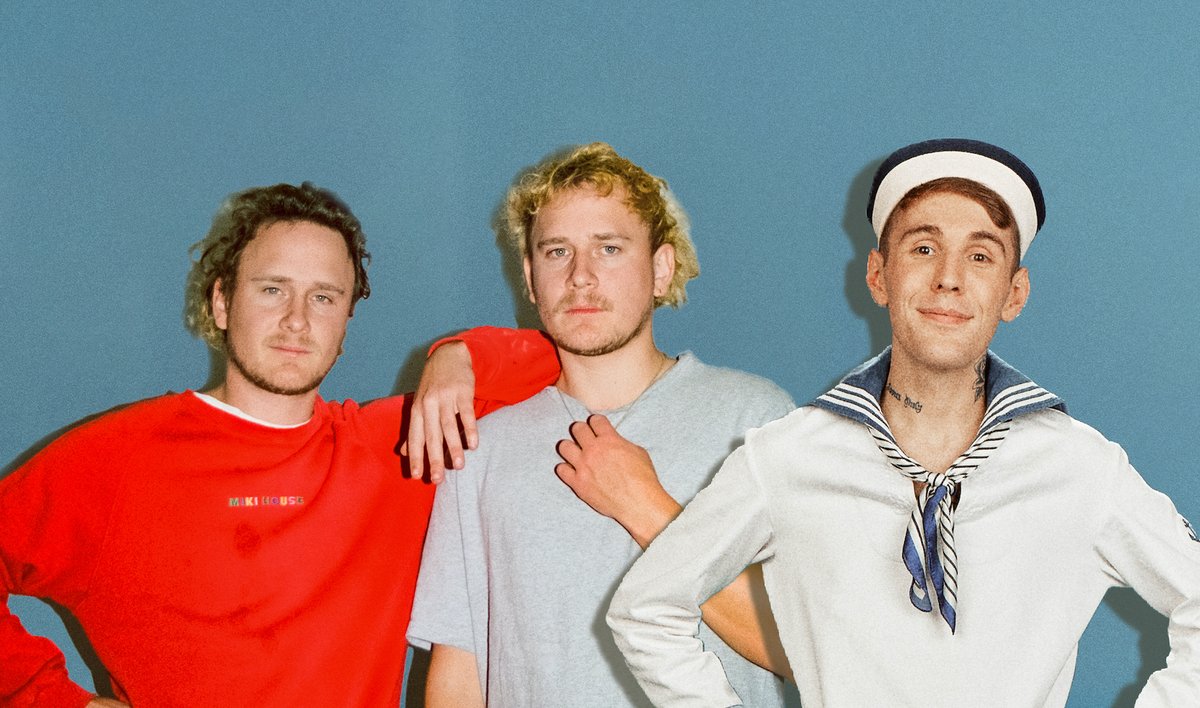 bestfitmusic's tweet photo. Yung Bae (@yungbae) and Cosmo’s Midnight (@CosmosMidnight) set the vibe in “Straight Up Relaxin” https://t.co/HRUBfWyfVD https://t.co/ocZkqArSFD