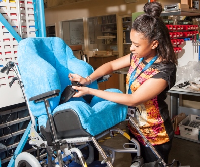 ipemnews's tweet photo. Rehabilitation engineering provides clinical services, research, and development to assist people with disabilities. On #IDPWD2021 let's work together to build a more inclusive future for all. #DisabilityInclusion #rehabilitationengineering #allabilities 💜 https://t.co/oXjQL1VYf0