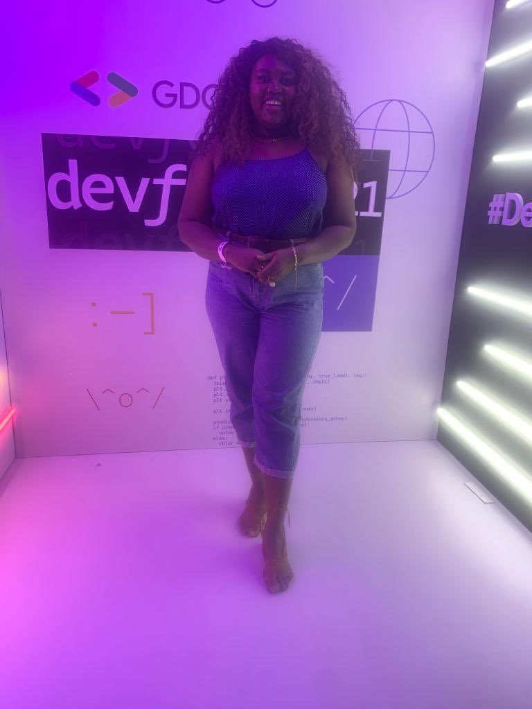 Bawzz_lady's tweet image. #DevFestLagos2021 🌚🌚🌚