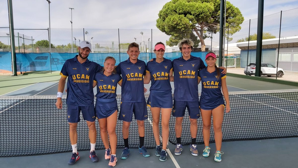 📰 La <a href="/UCAM/">UCAM Universidad</a> revalida su reinado en los Campeonatos de España Universitarios 🏆🇪🇸

2⃣8⃣ medallas en los #CEU2021:
               14 🥇
                6 🥈
                8 🥉

UNA DÉCADA DE DOMINIO en España desde la edición 2011-2012 🥇🔝

➡️ ucamdeportes.com/noticias/la-uc…
