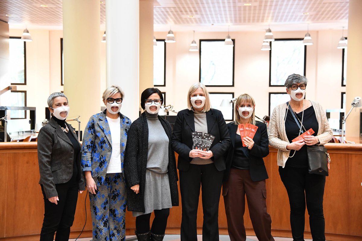 UNI_FIRENZE's tweet photo. Inaugurata presso la Biblioteca di Scienze Sociali #Unifi una nuova postazione di lavoro per studenti con disabilità visiva che agevola la consultazione di testi e documenti  e la ricerca bibliografica https://t.co/wj5thdZj2N
#giornatainternazionaledisabilità https://t.co/KSpEfjkGFV