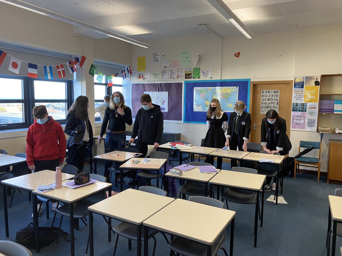 bxamods's tweet photo. Higher politics were working together today to consolidate their knowledge on the Sociological model of voting behaviour and some peer marking. https://t.co/v3xLPdpDfV