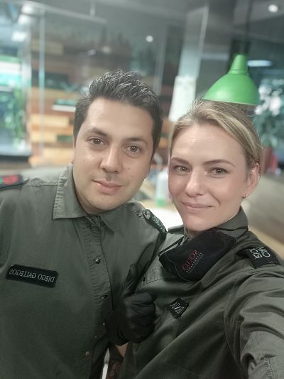 MasterDGrupo's tweet photo. 😚Muy orgullosos de nuestra alumna, Tania, quien acaba de realizar sus 👩🍳#prácticas en @SolloRest con Diego Gallegos, "chef del caviar" .
¡BRAVO POR TANIA! . Gracias a Diego y a todo el equipo de Sollo.
🌟 CUMPLIMOS SUEÑOS 🌟
#serchef #formacióncocina #cursoscocina https://t.co/OwOVedffxU
